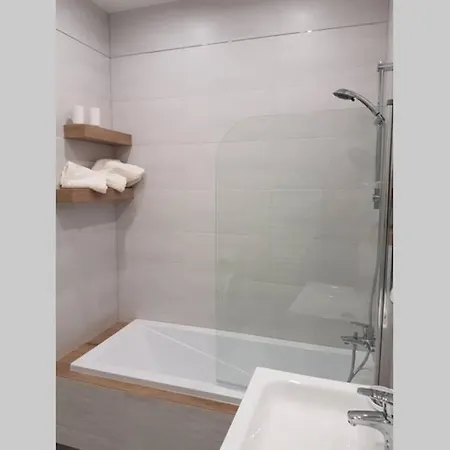 Komfortowy Nowoczesny Apartament Kustronia Z Garazem Balkonem Wanna Bílsko-Bělá Exteriér fotografie